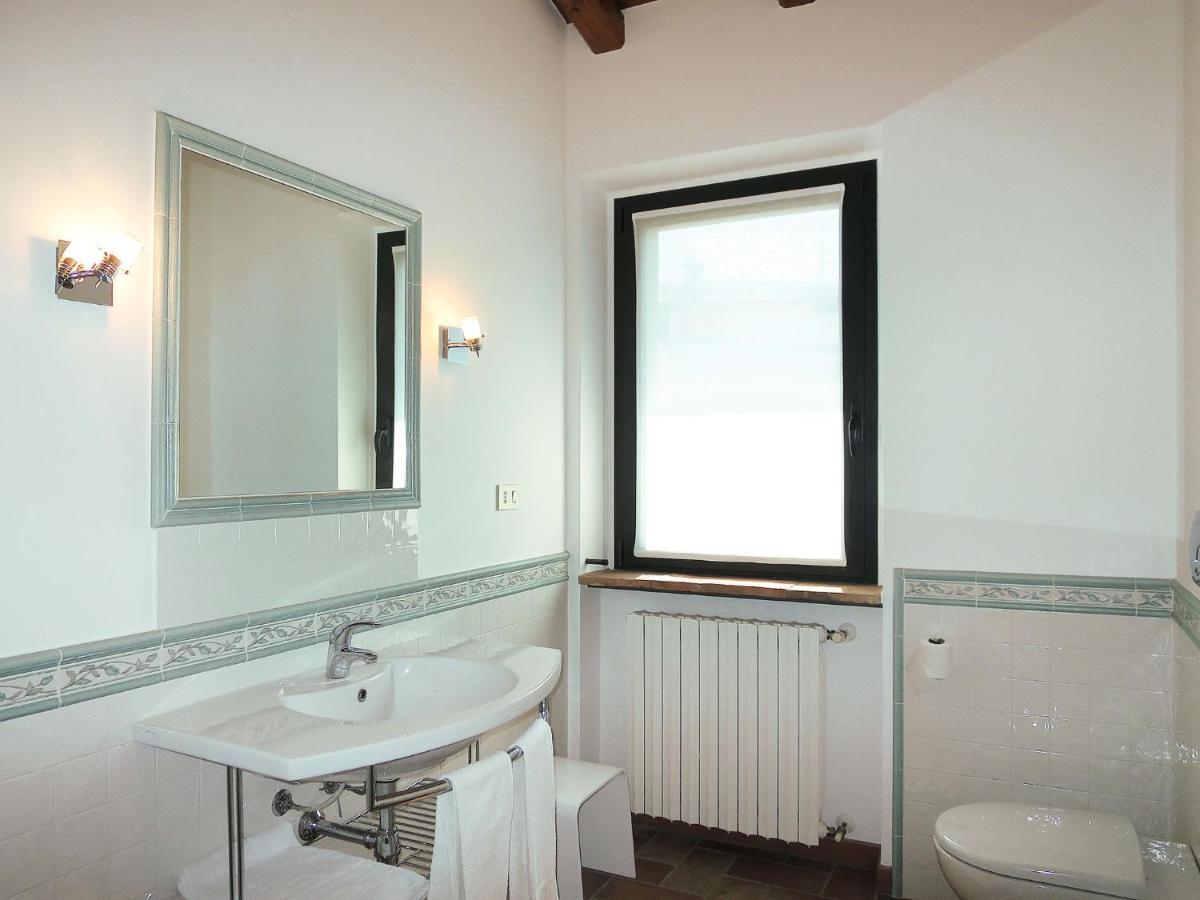 Apartment La Corte Bricca - Bilo C By Interhome Castana  Bagian luar foto